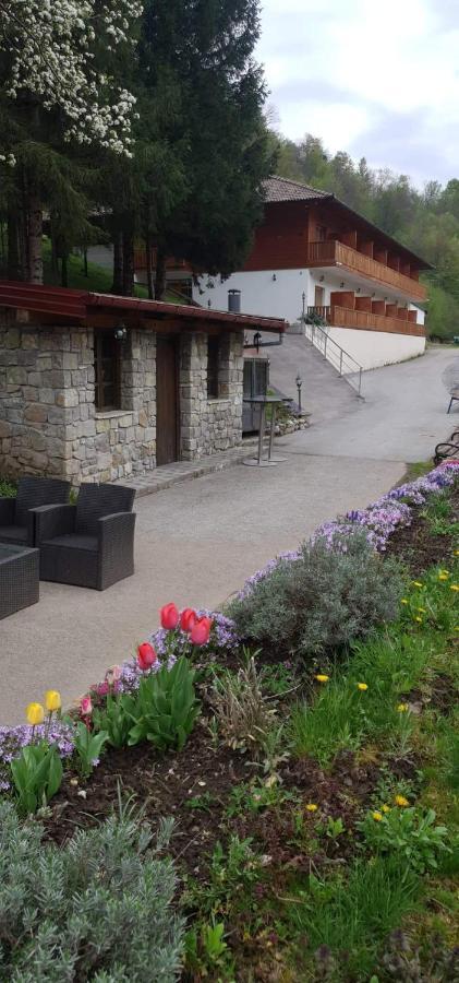B&B Zlatna Nit Bosanska Krupa Exteriör bild