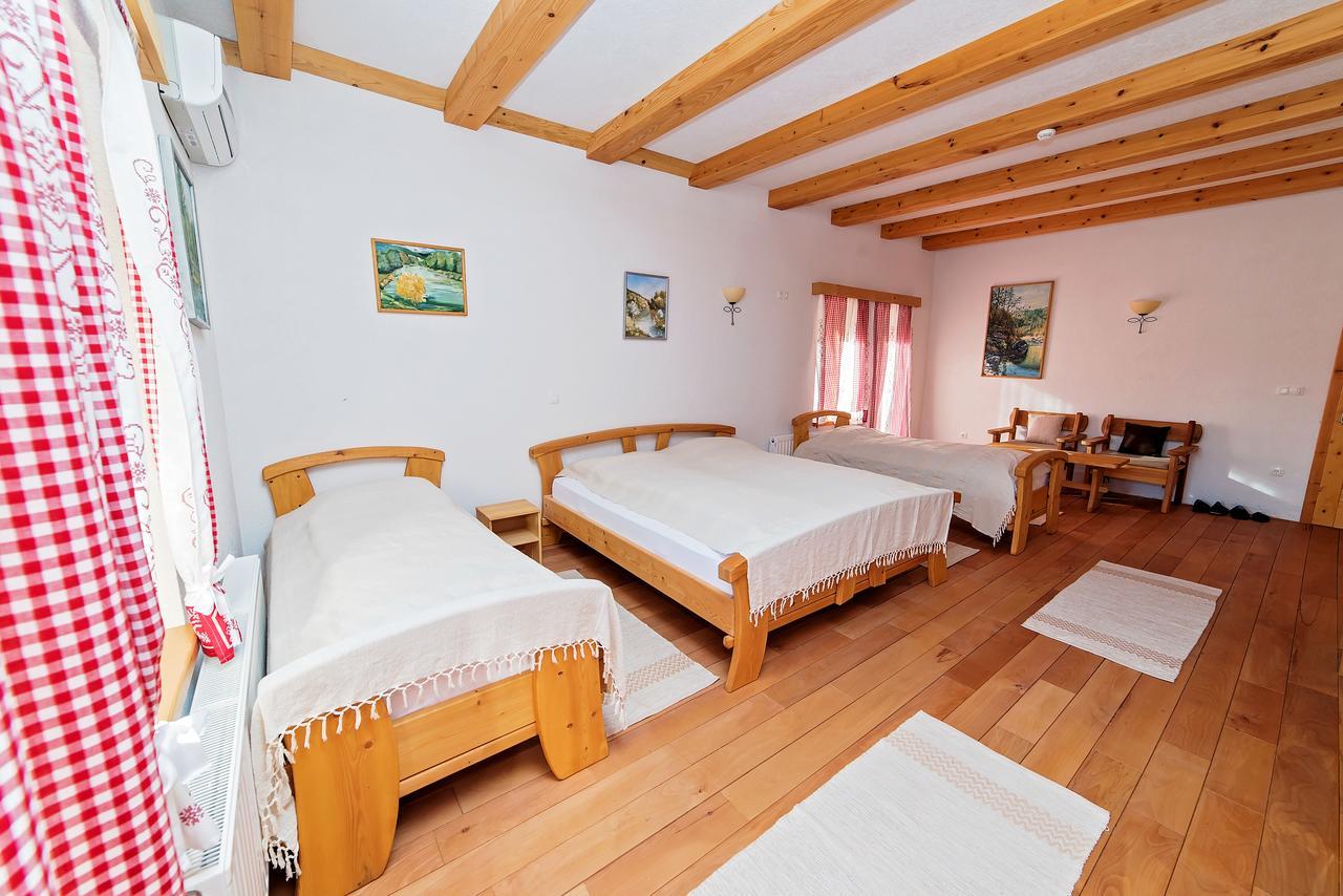 B&B Zlatna Nit Bosanska Krupa Exteriör bild